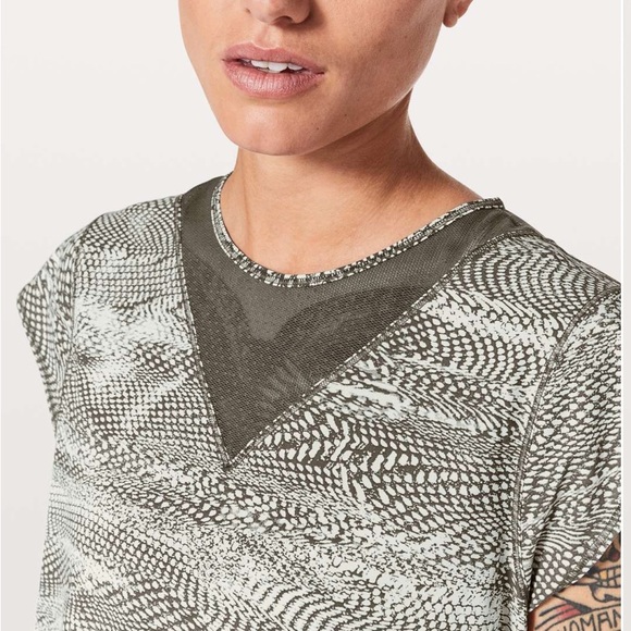 Lululemon For The Run Shirt - Picture 5 of 13